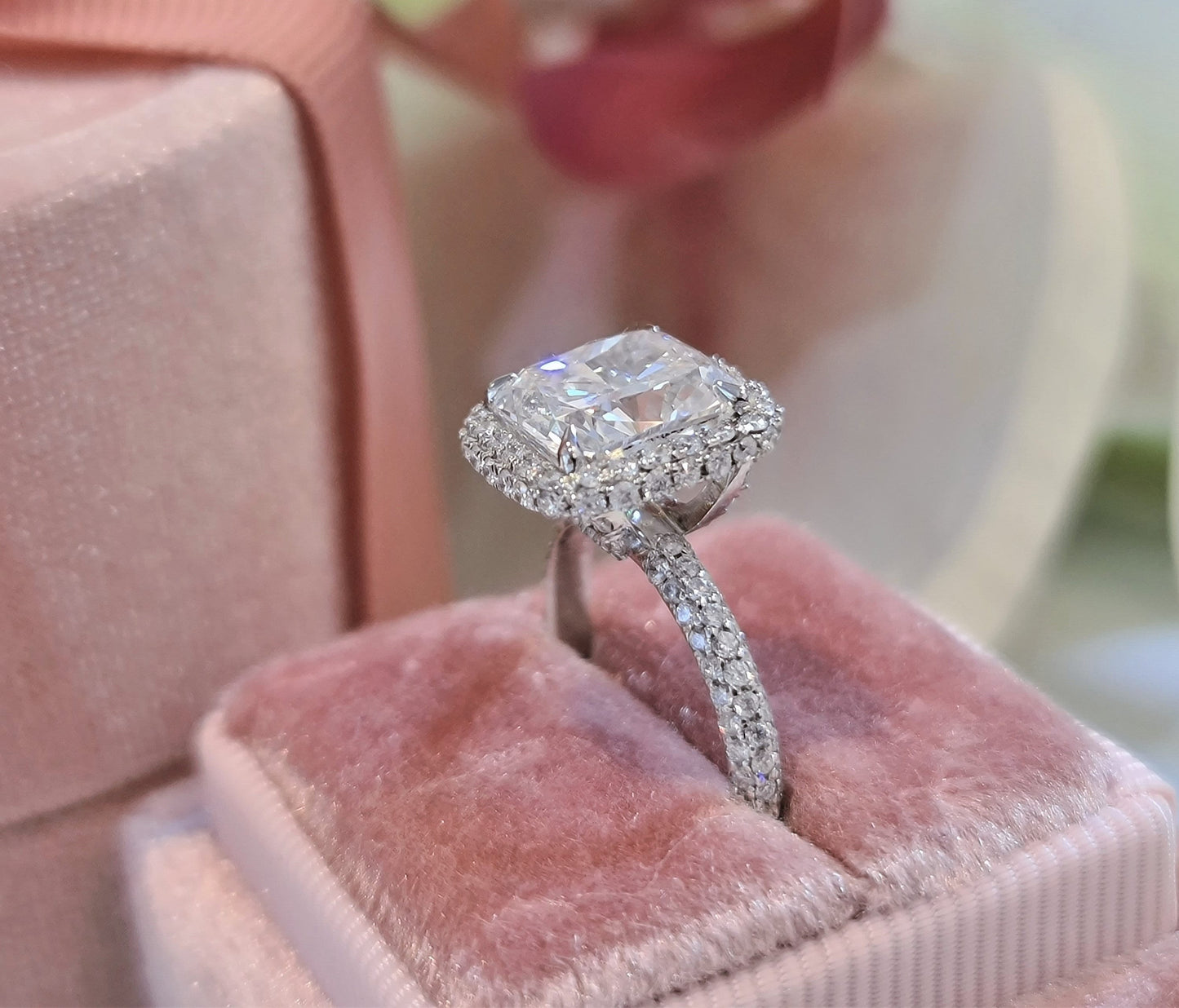 3.0 CT Cushion Halo CVD G/VS1 Diamond Engagement Ring