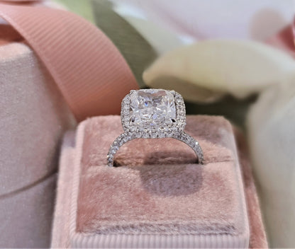 3.0 CT Cushion Halo CVD G/VS1 Diamond Engagement Ring